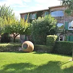 Otel Logis Restaurant Pont Du Gard 3*