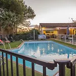 Logis Restaurant Pont Du Gard