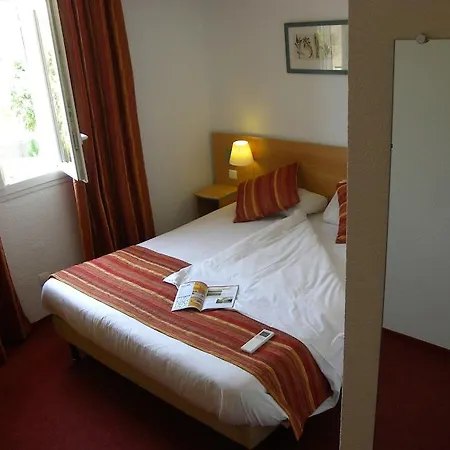 Logis Restaurant Pont Du Gard 3*