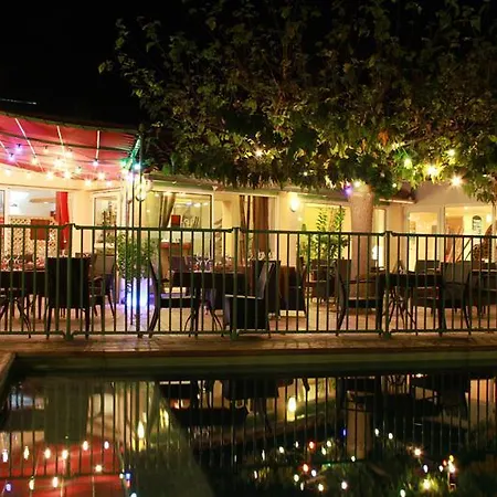 Logis Restaurant Pont Du Gard 3* Uzes