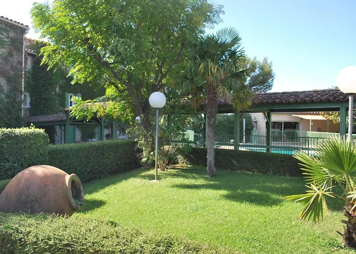 Ξενοδοχείο Logis Restaurant Pont Du Gard