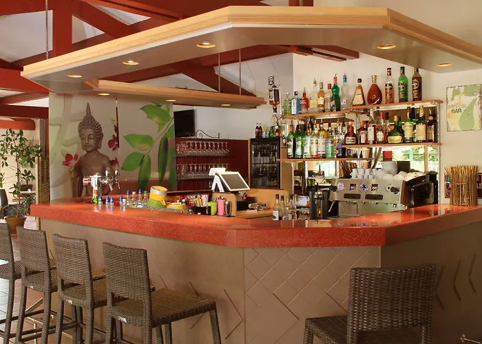 Ξενοδοχείο Logis Restaurant Pont Du Gard