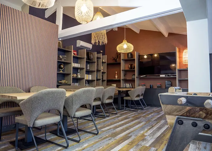 Logis Restaurant Pont Du Gard