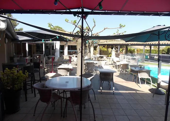 Logis Restaurant Pont Du Gard 3* Uzès